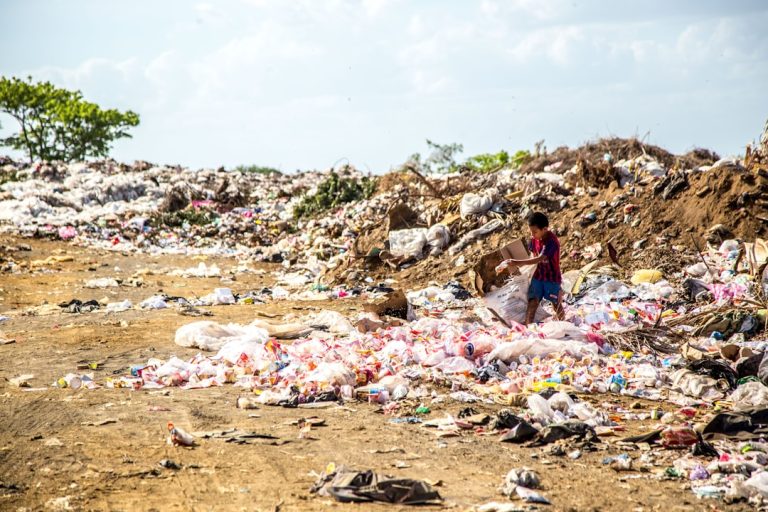 Como Implementar Práticas Sustentáveis na Gestão de Resíduos de Saúde em Goiás